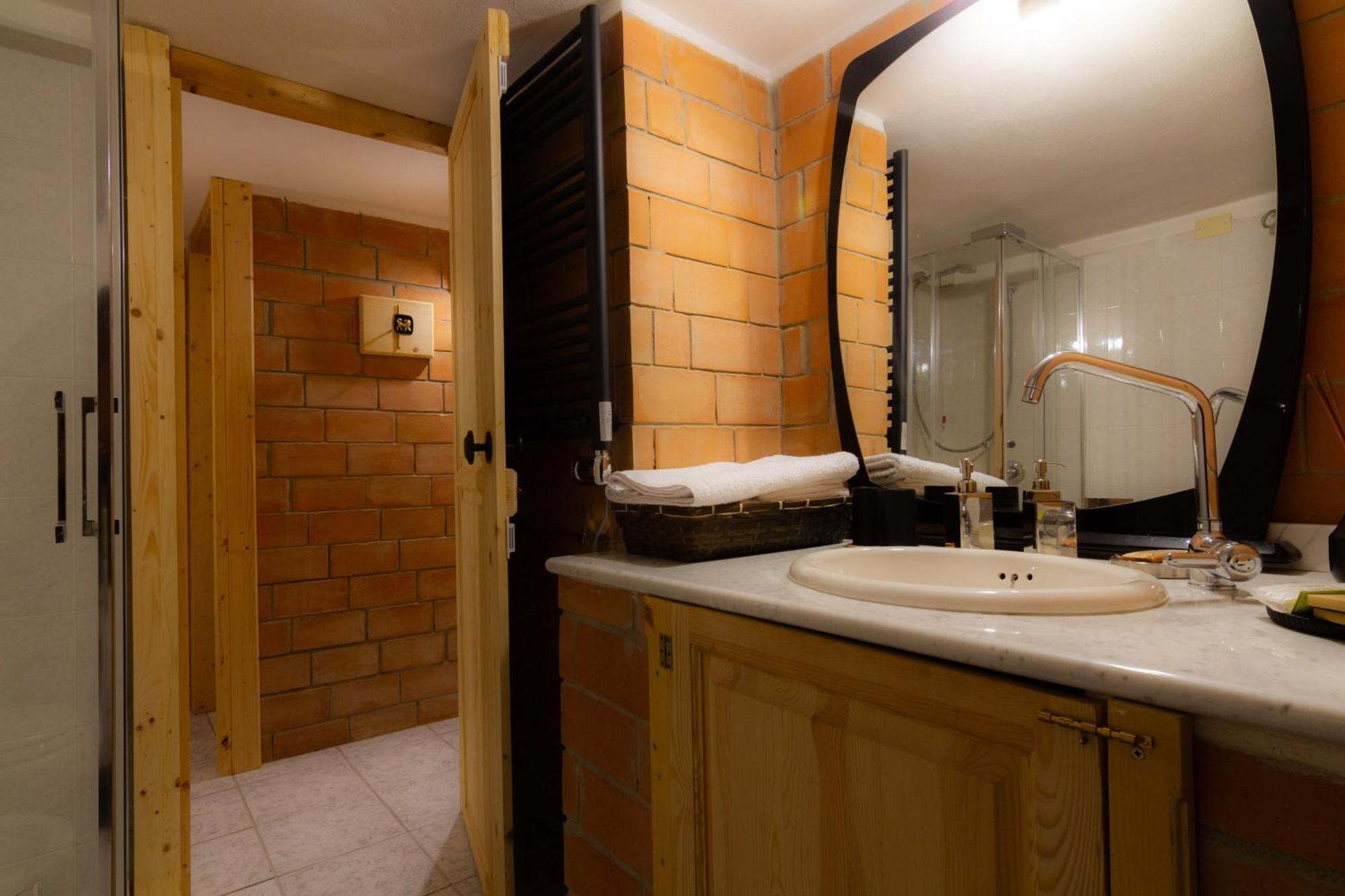 Dimora Madonna Della Speranza Apartment Cagliari Ngoại thất bức ảnh