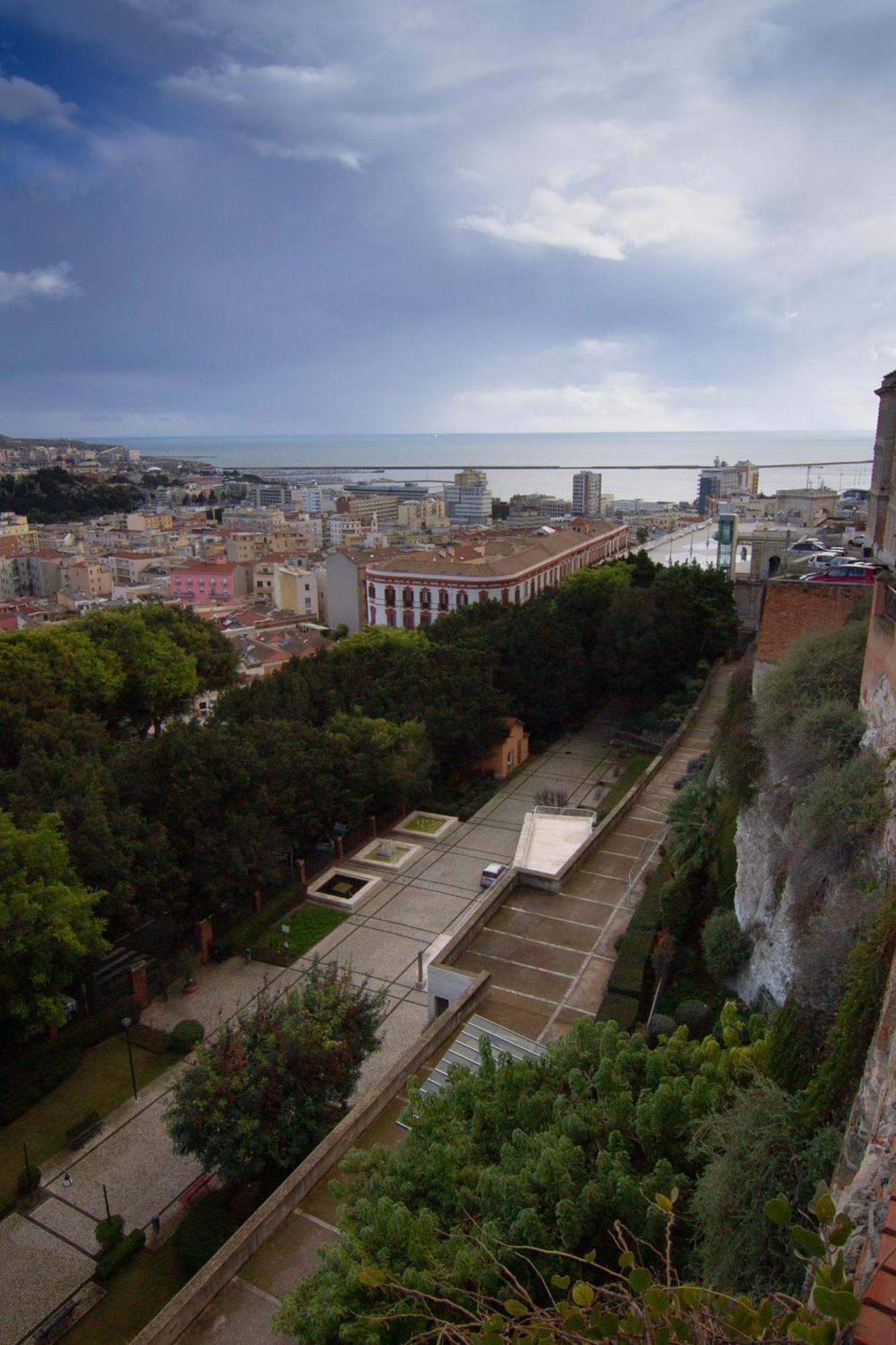 Dimora Madonna Della Speranza Apartment Cagliari Ngoại thất bức ảnh