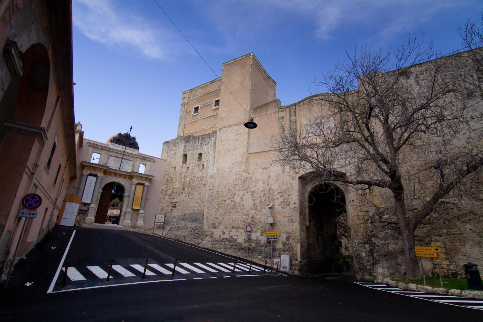 Dimora Madonna Della Speranza Apartment Cagliari Ngoại thất bức ảnh